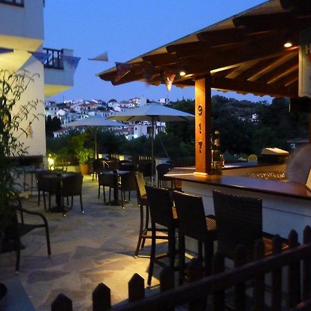 Golden Sun Hotel Kokkari Exterior photo
